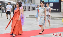 环保走秀服装图片