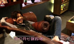 镇魂花絮摔衣服,激情摔衣瞬间，演绎热血青春