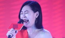 李孝利表情包,笑出腹肌的韩国女神魅力瞬间