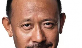 姜文对演员,演绎魅力，塑造经典角色的电影巨匠